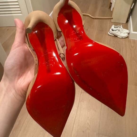 Louboutin Nude Heel - Only worn once - Picture 2 of 6